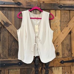 MELLODAY Cream Sleeveless Tie-Front Shell Top
